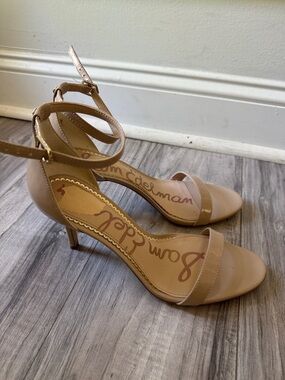 Sam Edelman Beige Ankle-Strap Kitten Heels 7.5